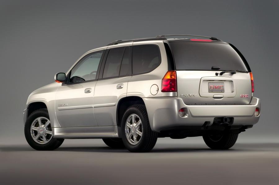 GMC Envoy Denali 2007 года  (фото 5 из 19)